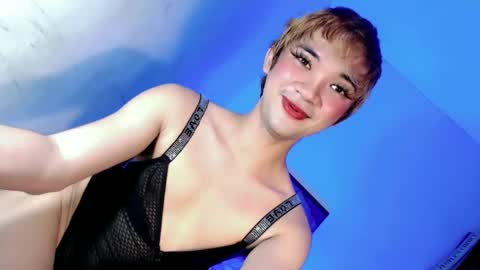 Lovingmonaru969 online show from 7, 1, 2025