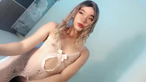 Lovingmonaru969 online show from 20, 9, 2025