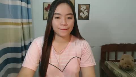 Snapshot of lovvvable_yoj chatting on 23, 12, 2024 lovvvable_yoj online show from 23, 12, 2024