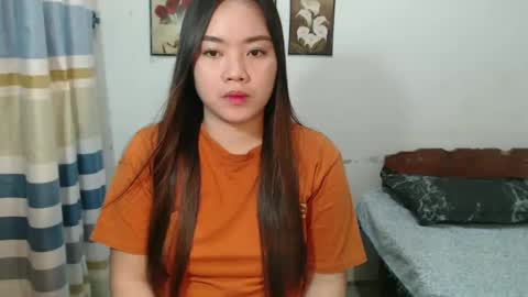 Snapshot of lovvvable_yoj chatting on 26, 2, 2025 lovvvable_yoj online show from 26, 2, 2025