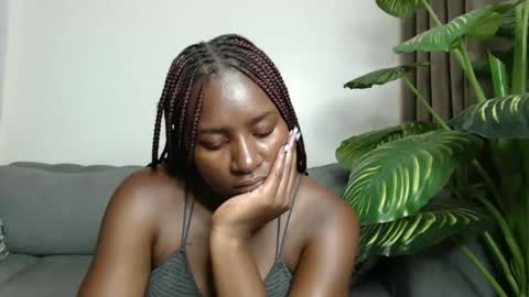 loyalcutie online show from 12, 1, 2025