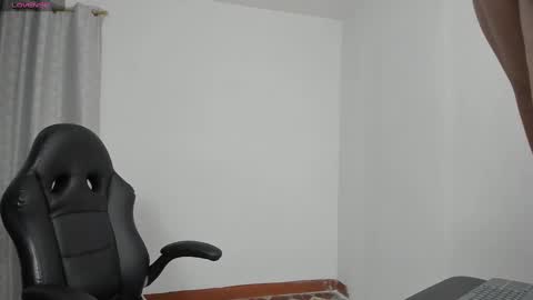 lUAN online show from 31, 1, 2025