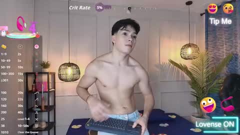 lUAN online show from 17, 4, 2026