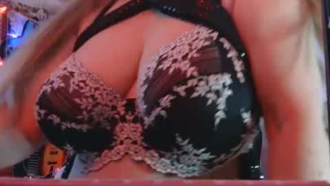 Snapshot of luanna837 chatting on 14, 6, 2026 luanna837 online show from 14, 6, 2026