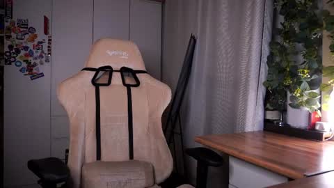 Snapshot of lubafox chatting on 14, 6, 2026 Luba online show from 14, 6, 2026