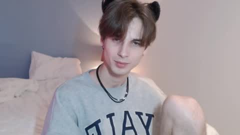 lucacharm online show from 23, 12, 2024