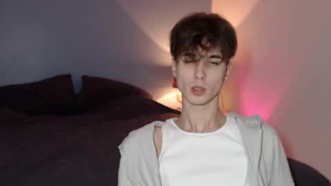 lucacharm online show from 13, 1, 2025