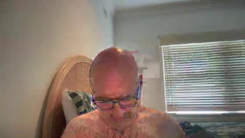 lucas10004 online show from 10, 1, 2025