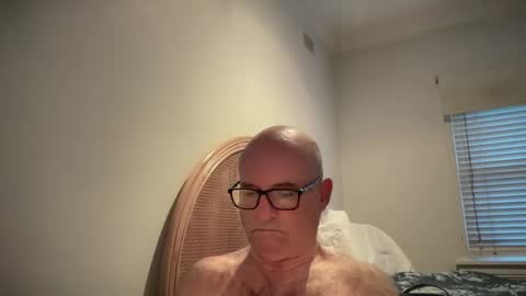 lucas10004 online show from 21, 2, 2025