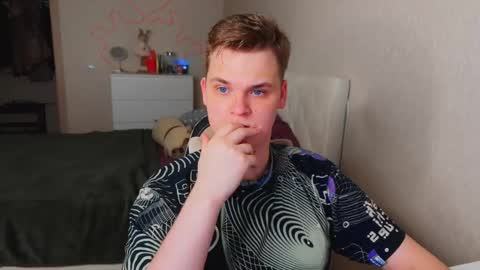 Lucas Gill online show from 2, 12, 2025