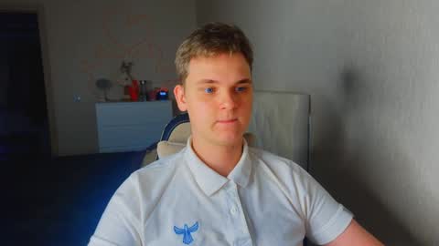 Lucas Gill online show from 15, 12, 2025