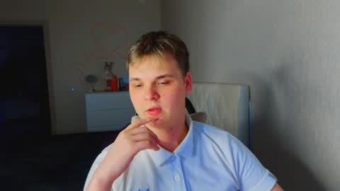 Lucas Gill online show from 16, 12, 2025