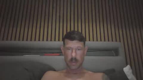 Come Chill With Me  online show from 25, 11, 2025