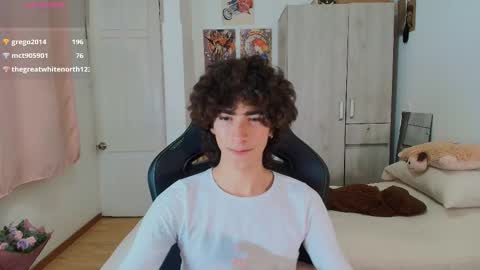 Snapshot of lucas_xo chatting on 3, 2, 2026 lucas_xo online show from 3, 2, 2026