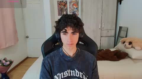 Snapshot of lucas_xo chatting on 6, 2, 2026 lucas_xo online show from 6, 2, 2026