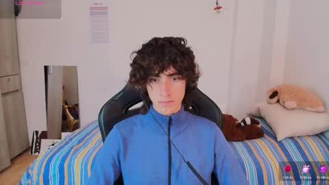 Snapshot of lucas_xo chatting on 2, 3, 2026 lucas_xo online show from 2, 3, 2026