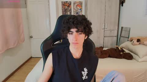 Snapshot of lucas_xo chatting on 21, 4, 2026 lucas_xo online show from 21, 4, 2026