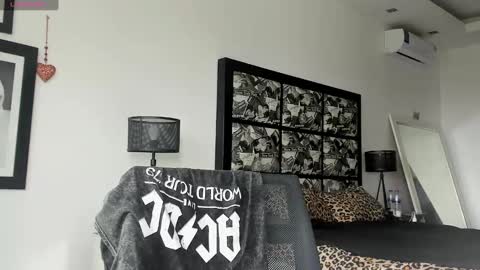 Snapshot of lucasexclusive chatting on 19, 1, 2025 lucasexclusive online show from 19, 1, 2025