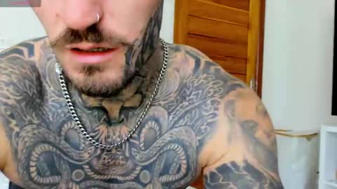 Snapshot of lucasexclusive chatting on 4, 10, 2025 lucasexclusive online show from 4, 10, 2025