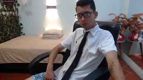 LucassSmith11 online show from 3, 12, 2025