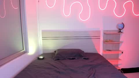 Luccas Ferreira online show from 10, 11, 2025