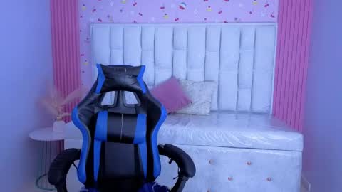 Lucero  online show from 12, 4, 2026