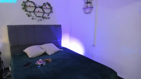 Lucero  online show from 14, 12, 2025