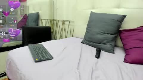 lucia78shy online show from 17, 10, 2025