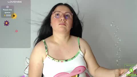 Snapshot of lucia_floress chatting on 8, 2, 2025 Anna online show from 8, 2, 2025