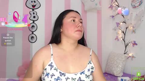 Snapshot of lucia_floress chatting on 28, 9, 2025 Anna online show from 28, 9, 2025