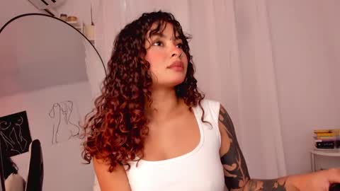 Lucia online show from 19, 1, 2025