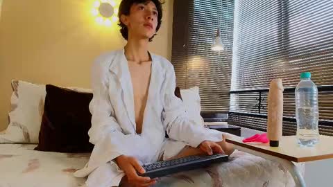 Snapshot of lucian_morel_s chatting on 19, 9, 2025 Lucian Morel S online show from 19, 9, 2025
