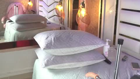 Snapshot of luciana_agudelo chatting on 4, 7, 2026 luciana_agudelo online show from 4, 7, 2026