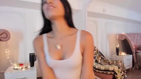 Luciana online show from 18, 11, 2025