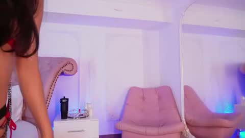Snapshot of luciana_roa chatting on 9, 7, 2026 Luciana online show from 9, 7, 2026