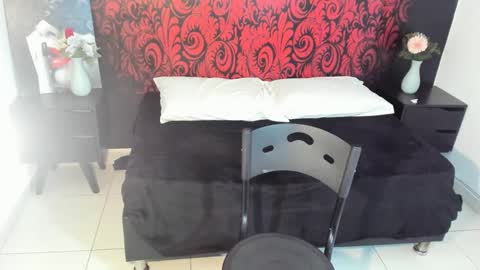 lucianablackwell online show from 20, 9, 2025