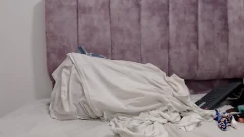 lucianahardmand online show from 27, 11, 2025