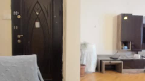 Mysterious Girl online show from 18, 2, 2025