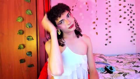 Snapshot of lucianromeo17 chatting on 18, 9, 2025 Lucy or Lucian 3 Come to my social Links3 online show from 18, 9, 2025