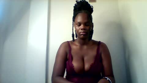 Snapshot of luciaresa chatting on 9, 7, 2026 luciaresa online show from 9, 7, 2026