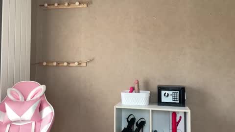 Snapshot of lucie_hot chatting on 10, 11, 2025 Lucie hot follow me on online show from 10, 11, 2025