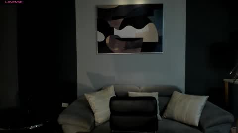 Snapshot of luciemartin_ chatting on 15, 2, 2026 Lucie Martin online show from 15, 2, 2026