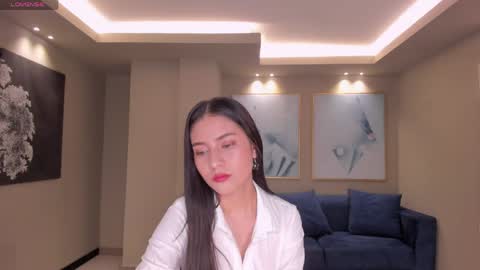 Lucie Martin online show from 16, 3, 2026