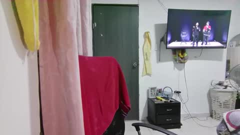 Snapshot of lucifferr_ chatting on 6, 2, 2026 leonel online show from 6, 2, 2026