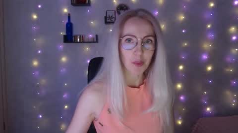 Snapshot of luckcristal chatting on 15, 3, 2026 Arina online show from 15, 3, 2026