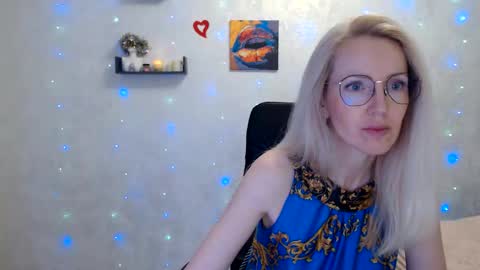 Snapshot of luckcristal chatting on 22, 5, 2026 Arina online show from 22, 5, 2026