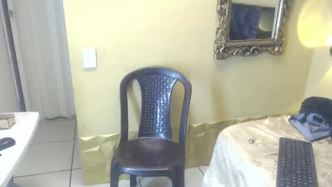luckk_ online show from 23, 4, 2026