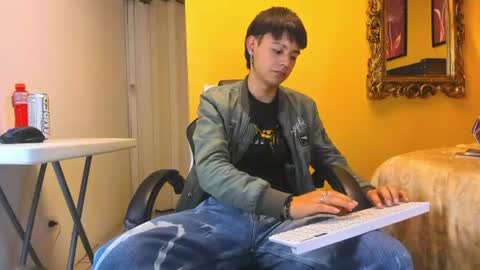 Snapshot of luckk_ chatting on 25, 6, 2026 luckk_ online show from 25, 6, 2026