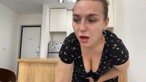 lucky_foryou_baby online show from 5, 11, 2025