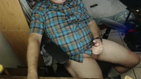 luckycharms9595 online show from 8, 2, 2025